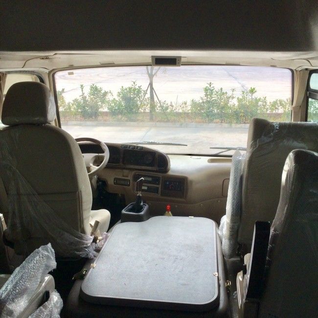 Autobús Coaster de transporte diésel de 7m y 25 asientos con emisión Euro 4 y suspensión de ballesta